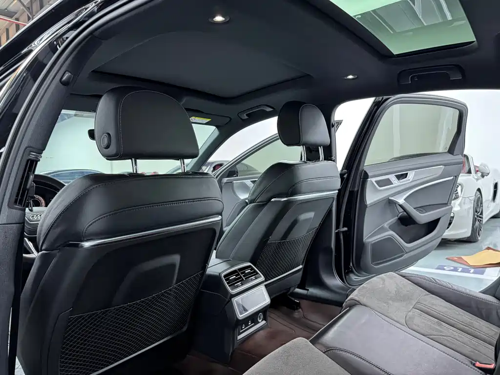 Audi A6L 2023