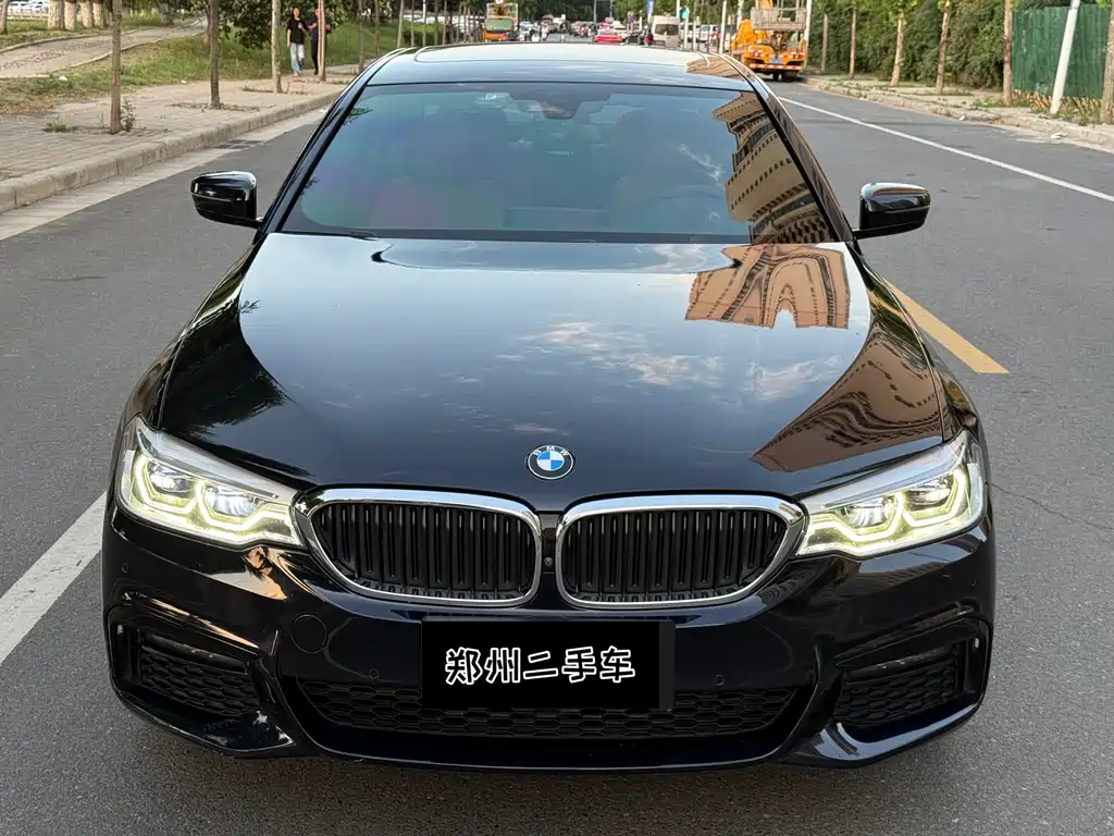 BMW 5 Series 2018 — фото 2