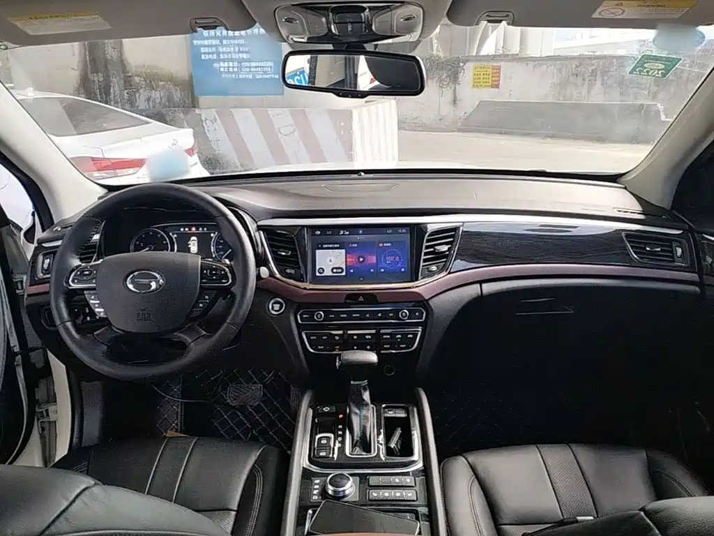 GAC Motor Trumpchi GS8 2018 — фото 10