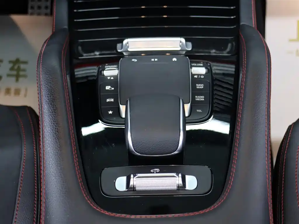 Mercedes-Benz GLE AMG 2025 — фото 18
