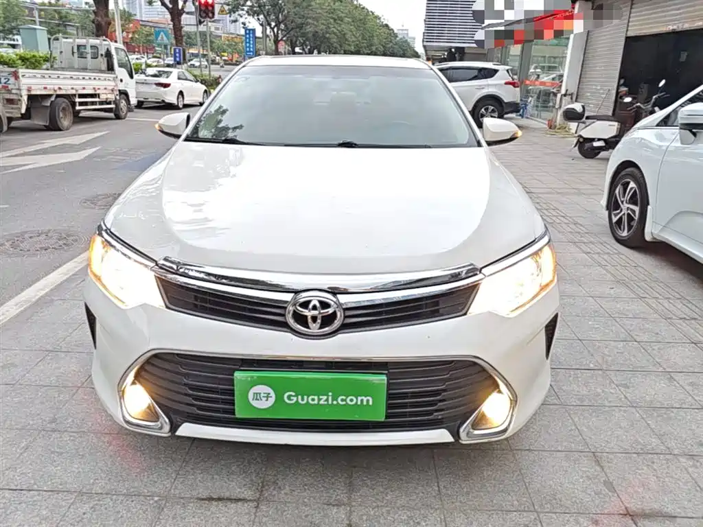 Toyota Camry 2017 — фото 3
