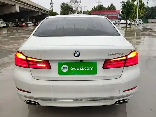 BMW 5 Series 2019