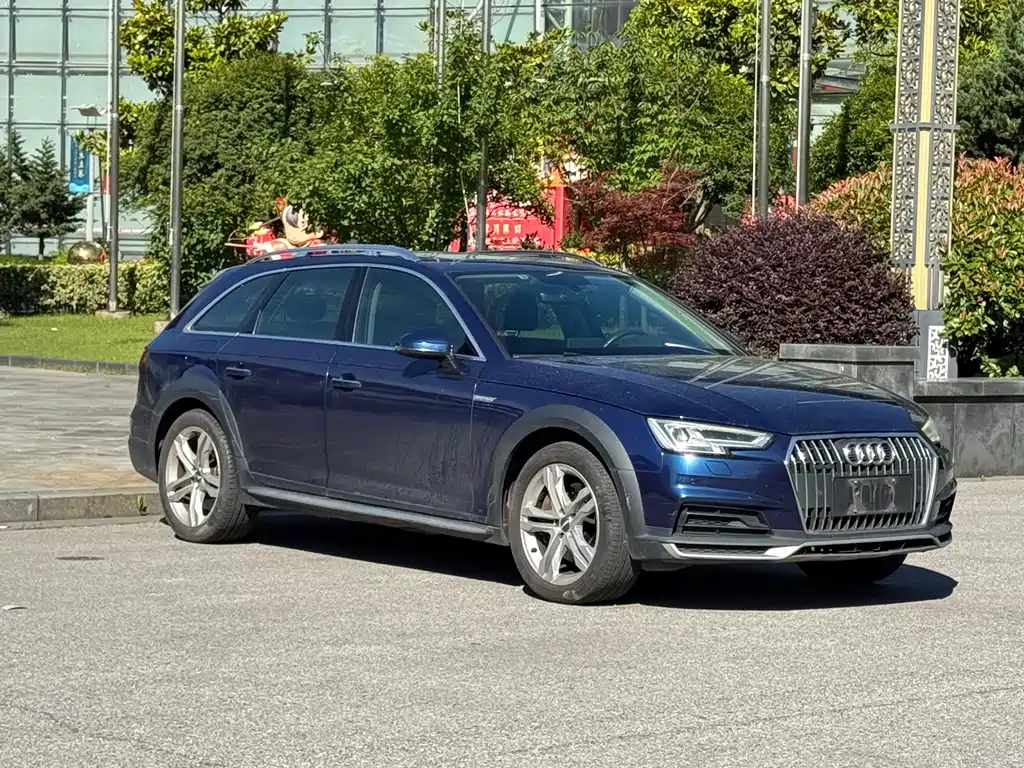 Audi A4 2018 — фото 3