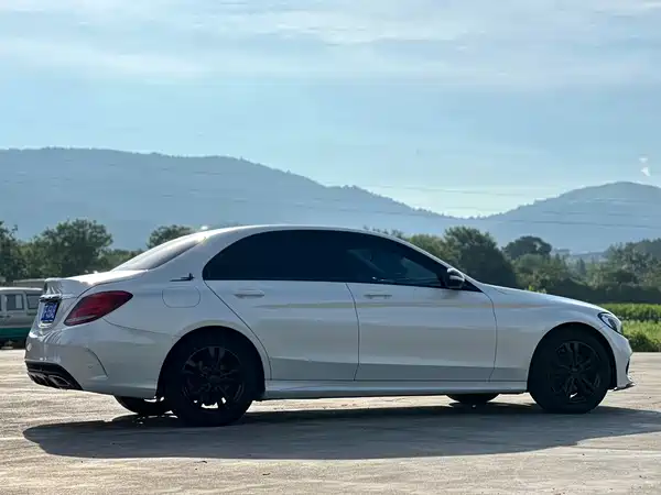 Mercedes-Benz C-Class 2015