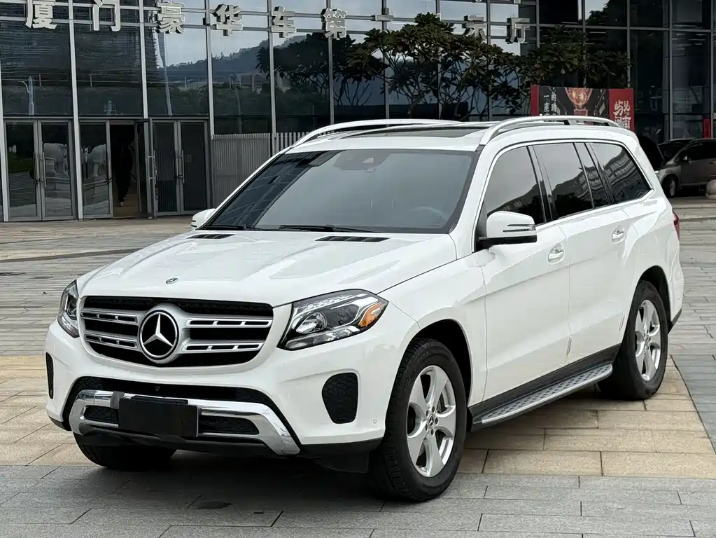 Mercedes-Benz GLS 2017 — фото 1
