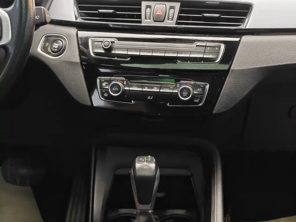 BMW X1 2019 — фото 19