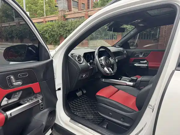 Mercedes-Benz GLB AMG 2021