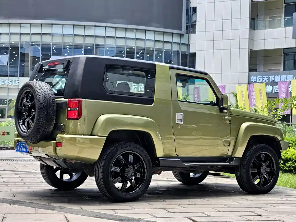 BAIC BJ40 2016 — фото 18