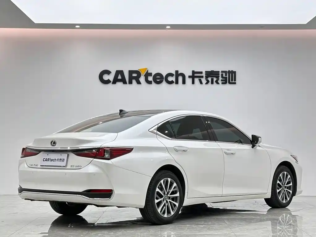 Lexus ES 2022 — фото 5