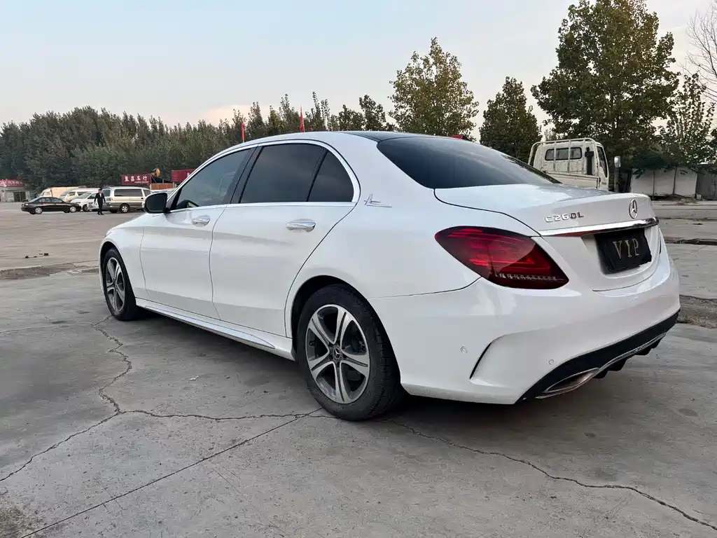 Mercedes-Benz C-Class 2019 — фото 6