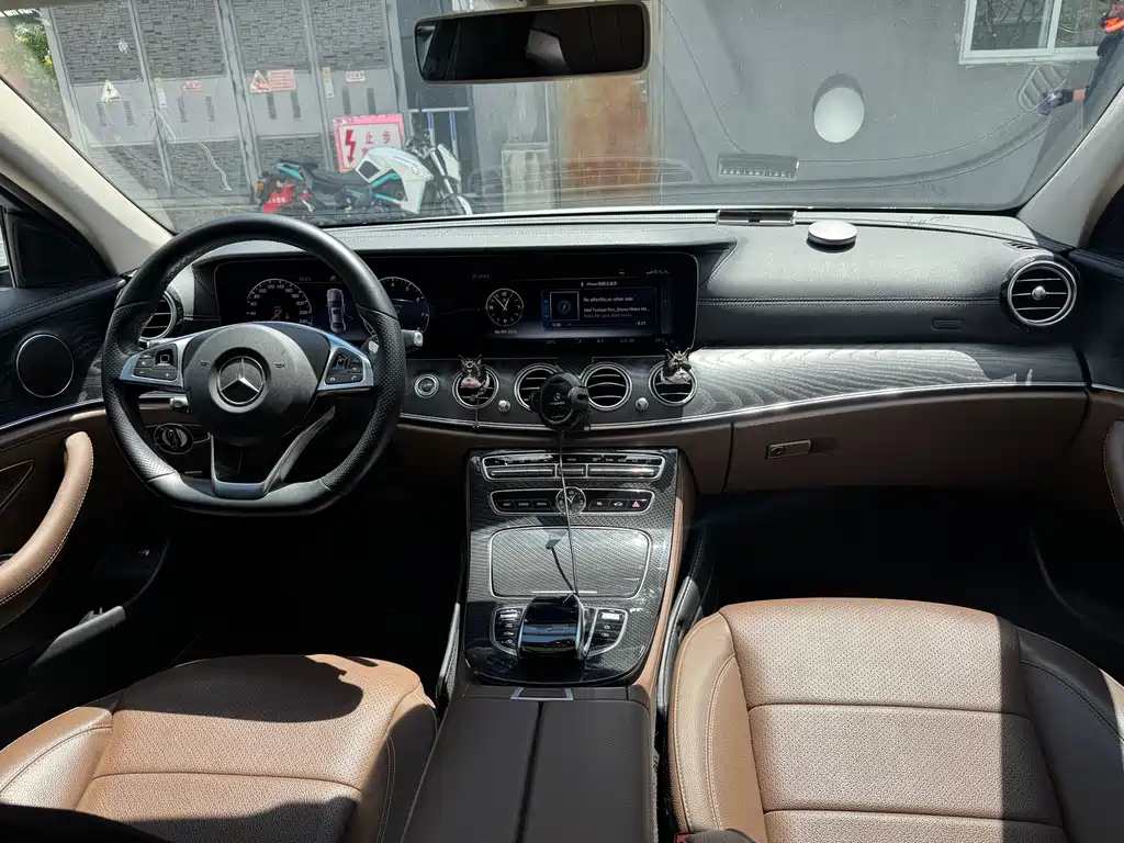 Mercedes-Benz E-Class 2018 — фото 9