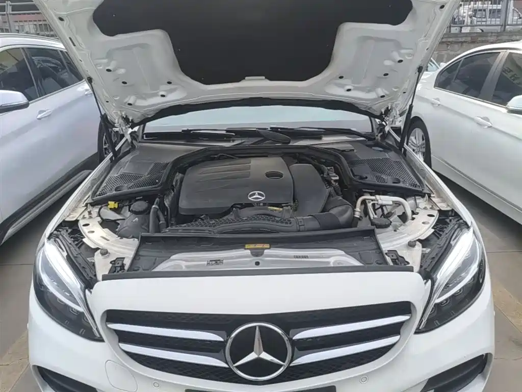 Mercedes-Benz C-Class 2019 — фото 20