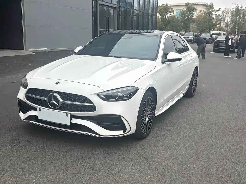 Mercedes-Benz C-Class 2023