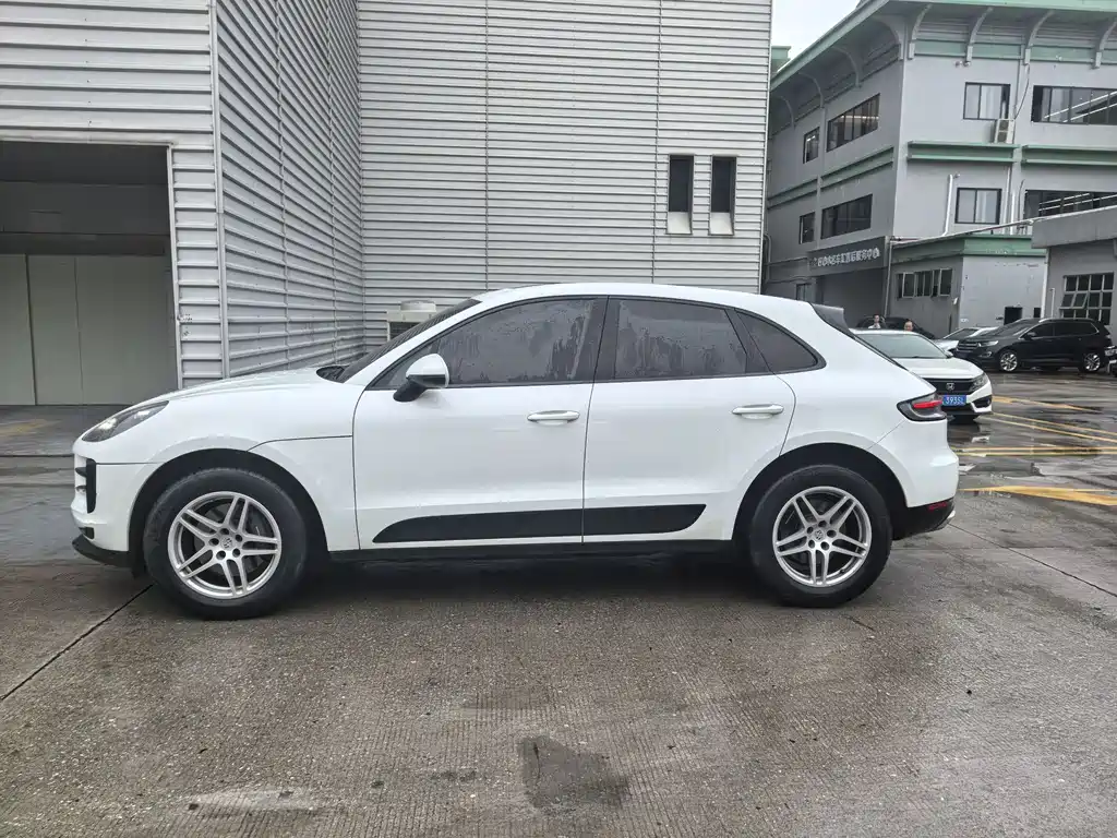 Porsche Macan 2019 — фото 7