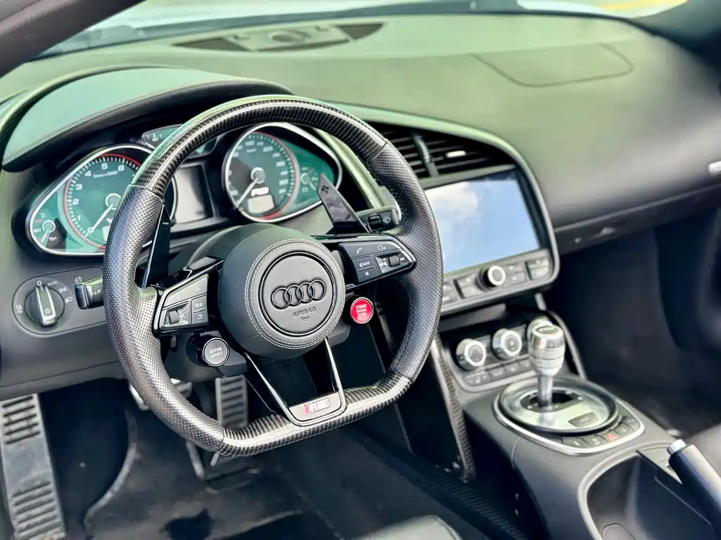 Audi R8 2013 — фото 7