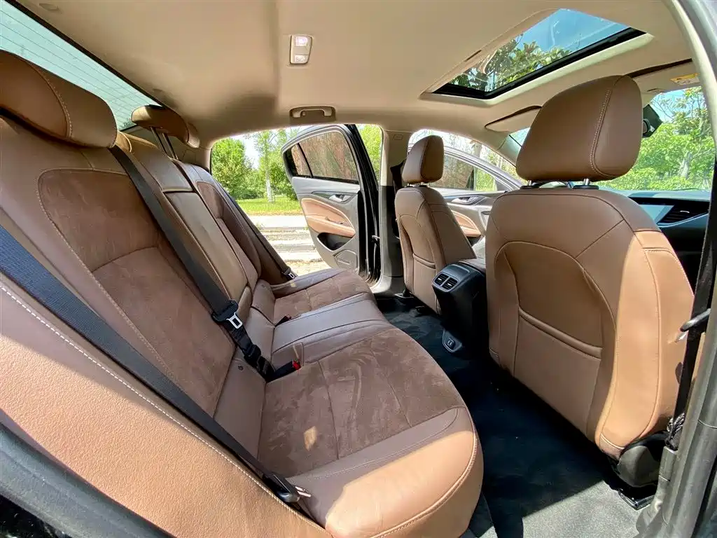 Buick Regal 2020 — фото 11
