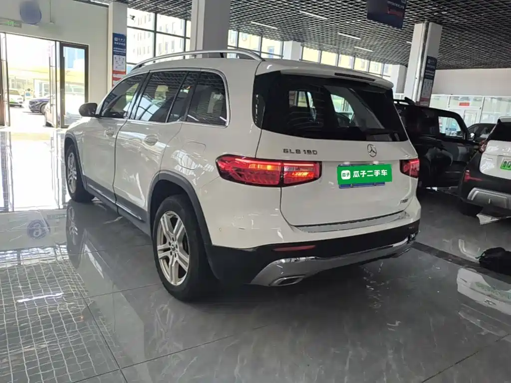 Mercedes-Benz GLB 2021
