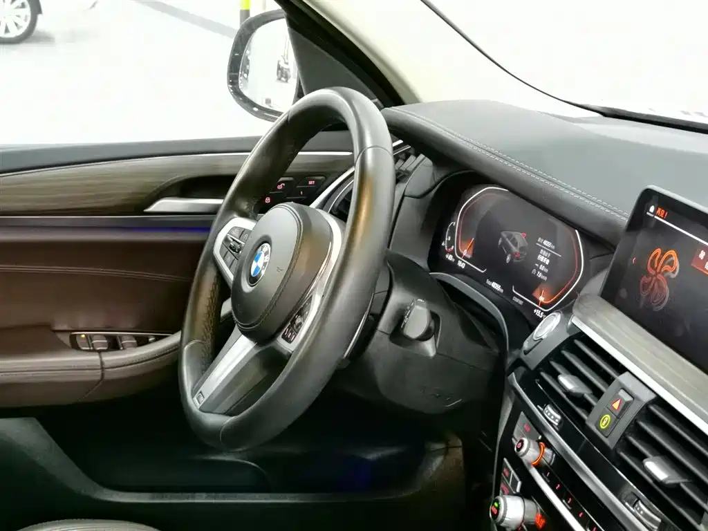 BMW X3 2020 — фото 22