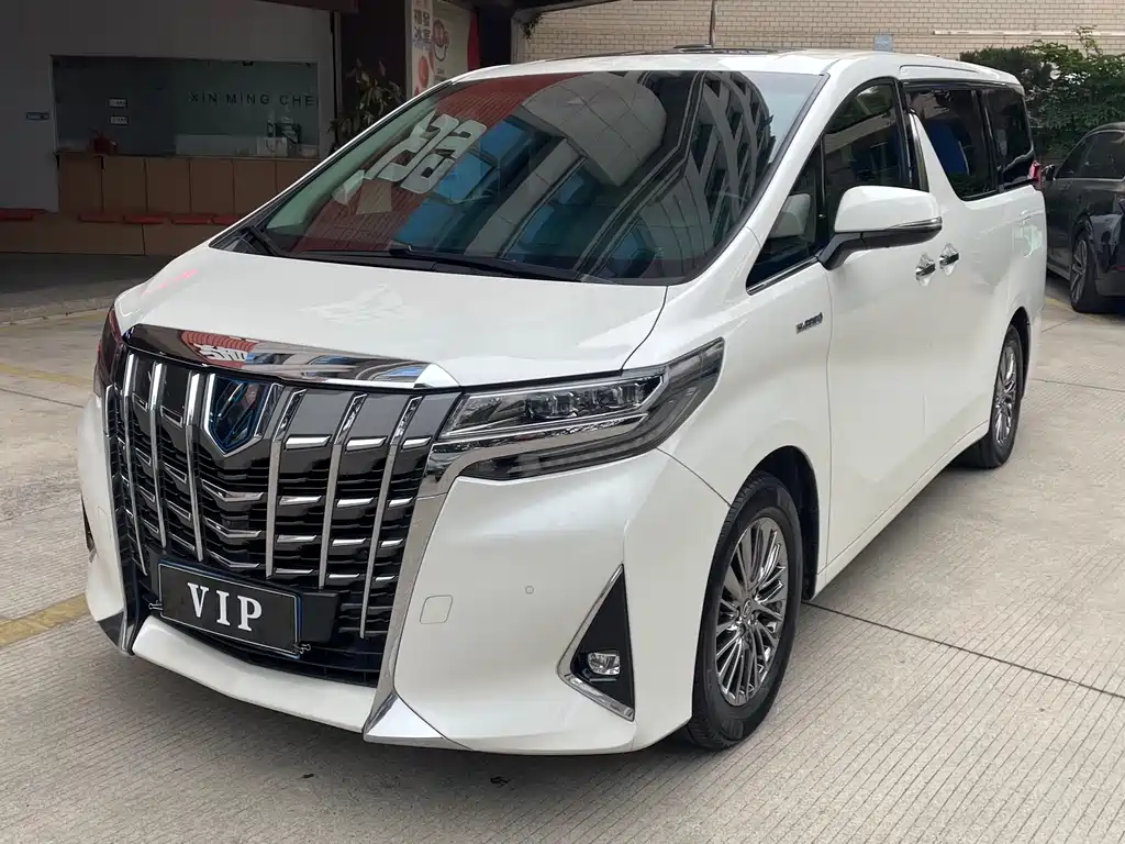 Toyota Alphard 2021 — фото 1