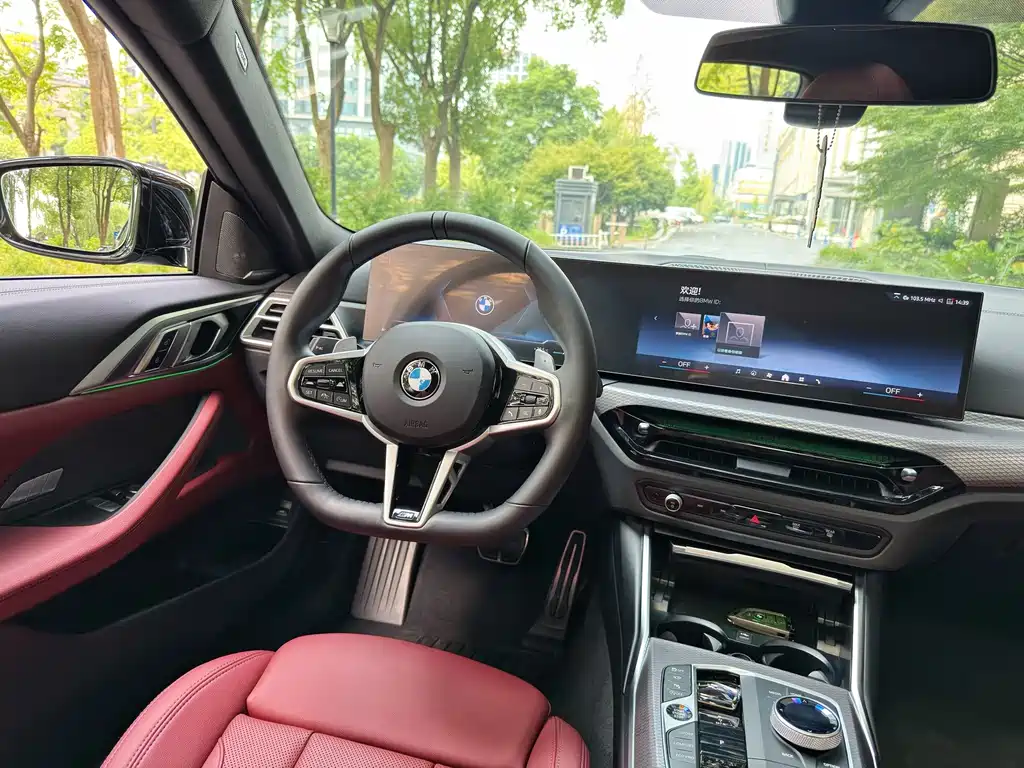 BMW 4 Series 2025 — фото 10
