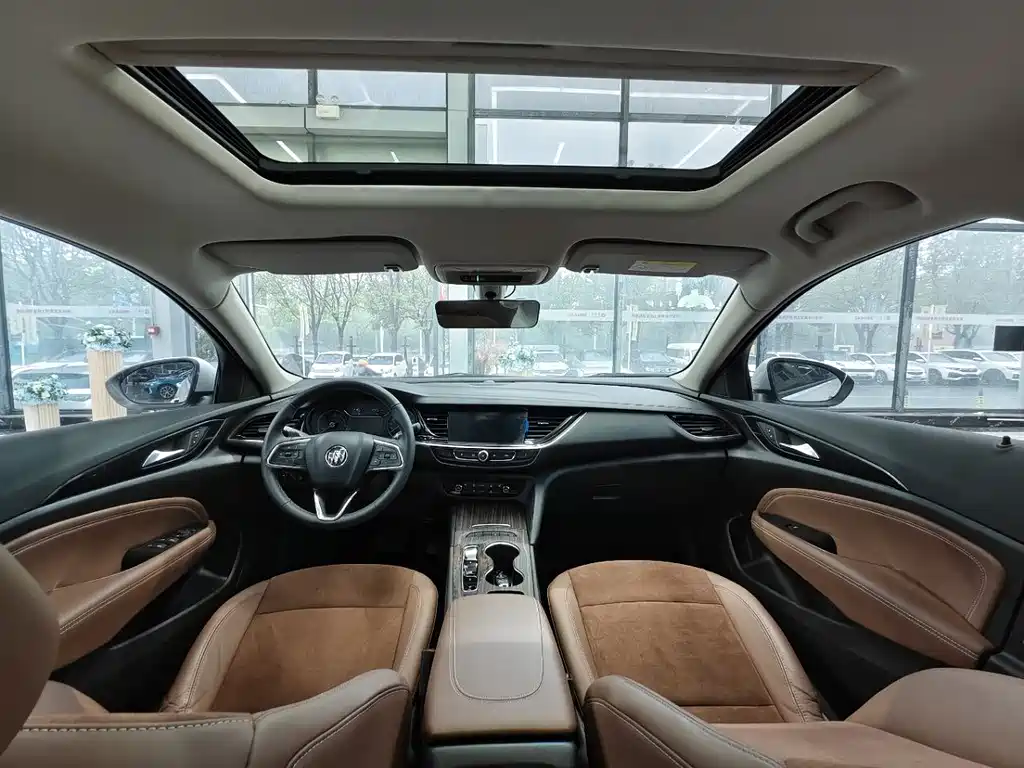 Buick Regal 2022 — фото 12