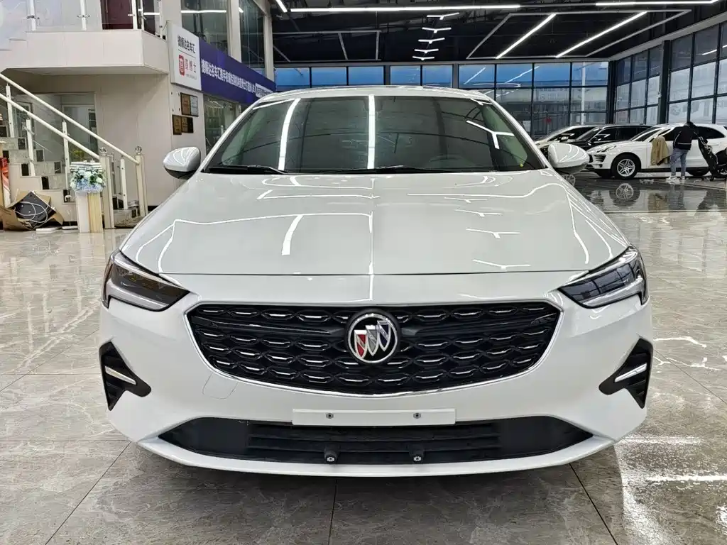 Buick Regal 2022 — фото 16