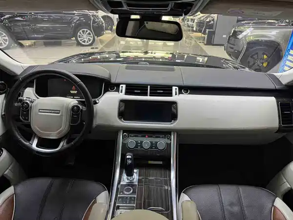 Land Rover Range Rover Sport 2014