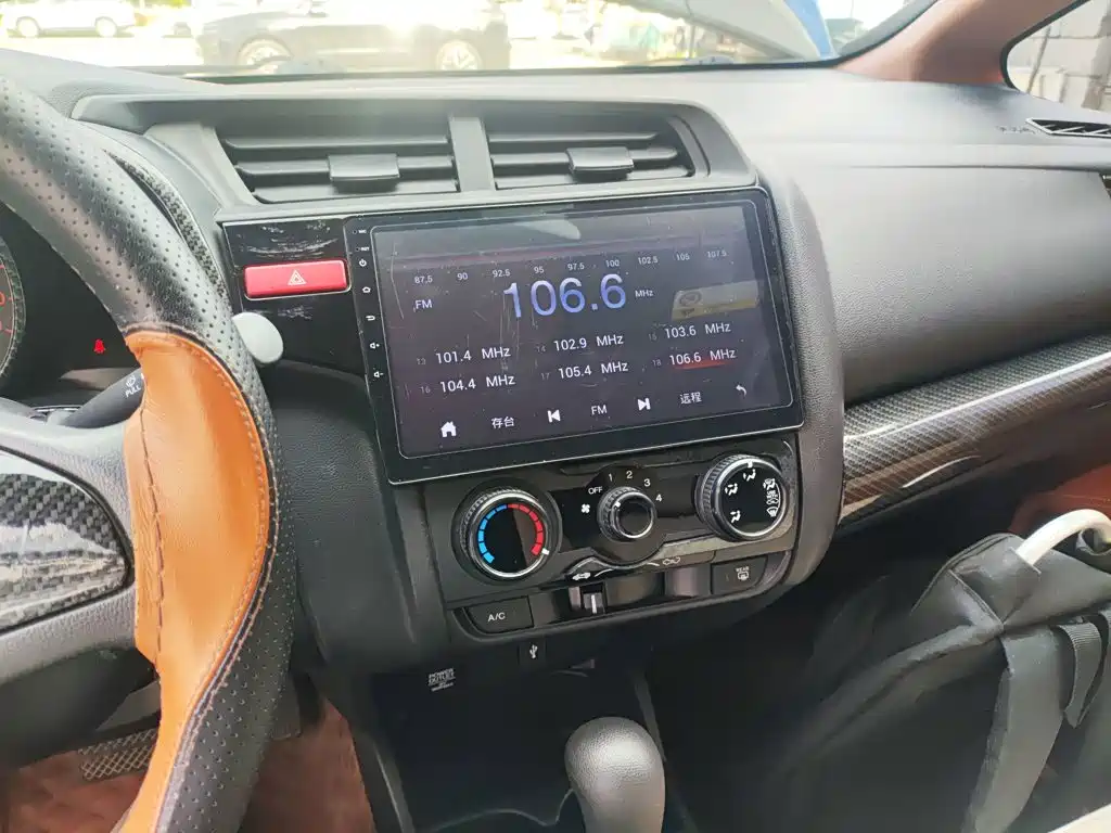 Honda Fit 2017 — фото 9