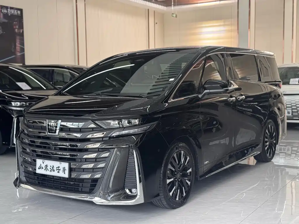 Toyota Vellfire 2025 — фото 1