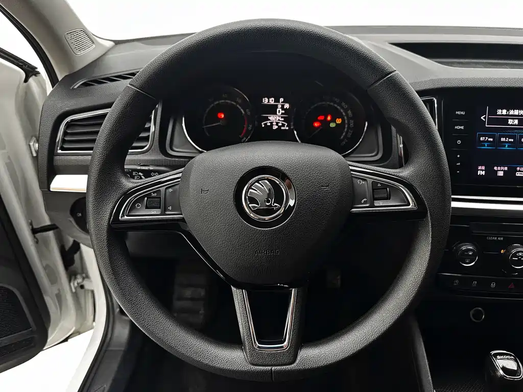 Skoda Kamiq 2022 — фото 11