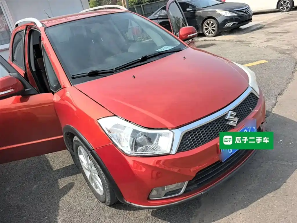 Suzuki SX4 2015 — фото 4