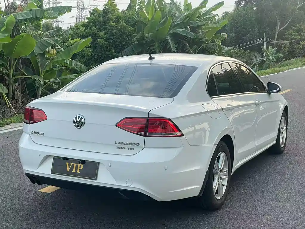 Volkswagen Lamando 2015