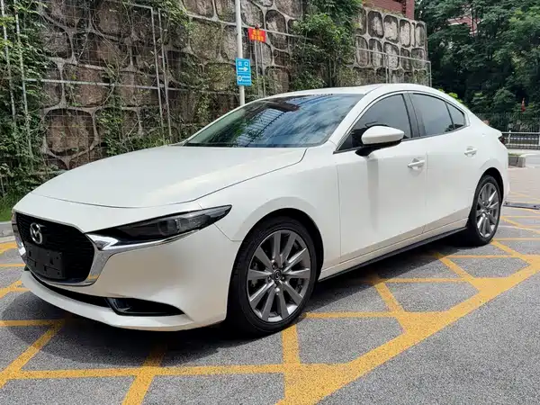 Mazda 3 Axela 2020