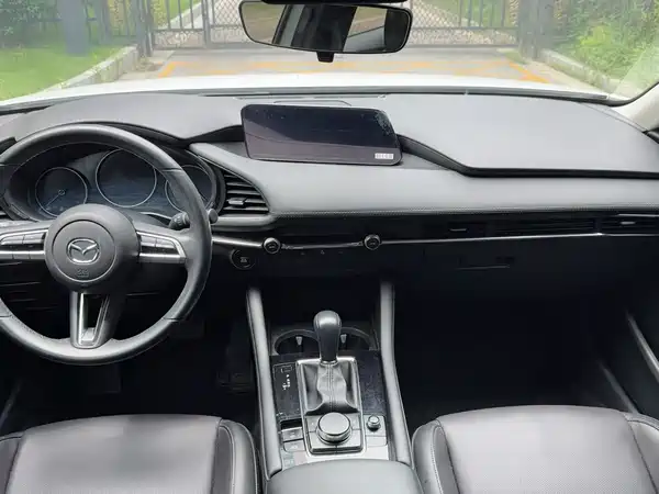 Mazda 3 Axela 2020