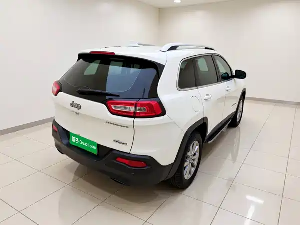 Jeep Cherokee 2016