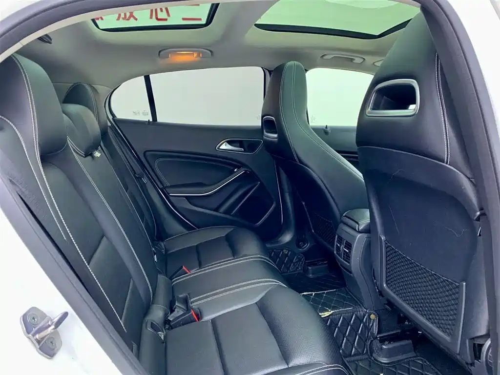 Mercedes-Benz GLA 2019 — фото 12
