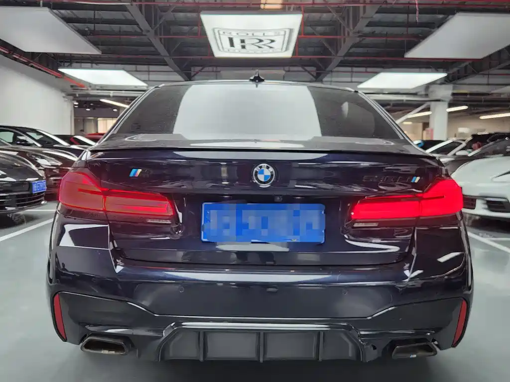 BMW 5 Series 2022 — фото 14