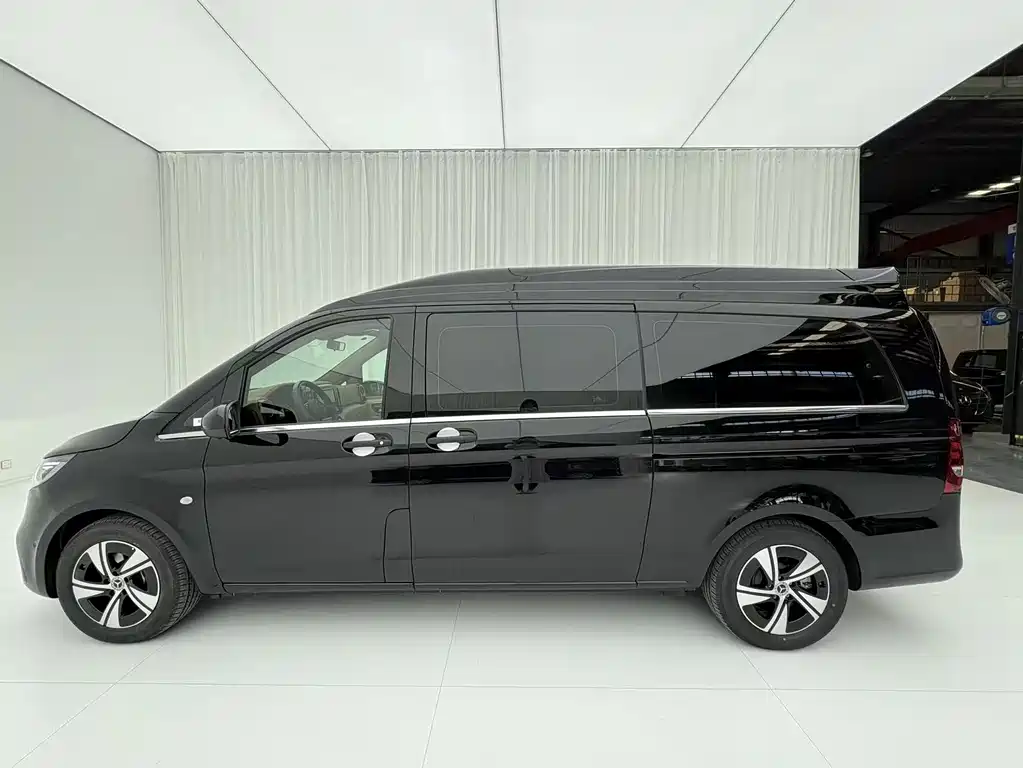 Mercedes-Benz Vito 2026 — фото 3