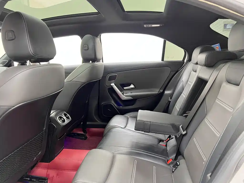 Mercedes-Benz A-Class AMG 2020 — фото 18