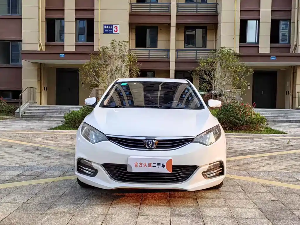 Changan Eado XT 2015 — фото 2