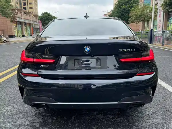 BMW 3 Series 2021