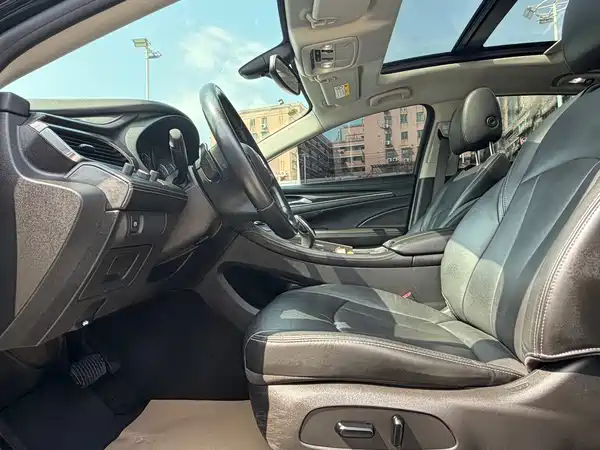 Buick LaCrosse 2022
