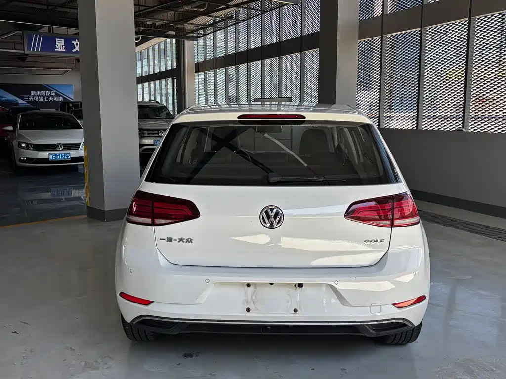 Volkswagen Golf 2018 — фото 14