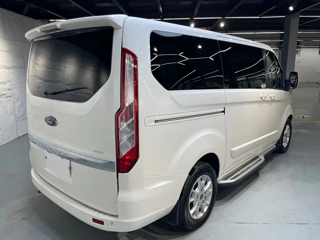 Ford Tourneo 2020 — фото 25