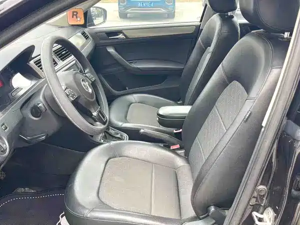 Volkswagen Santana 2015
