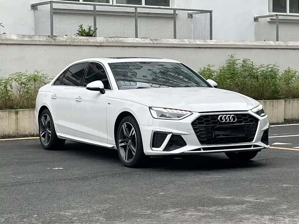 Audi A4L 2021