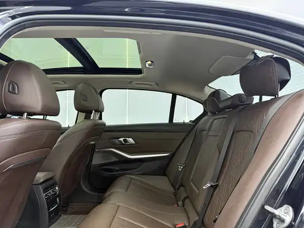 BMW 3 Series 2024