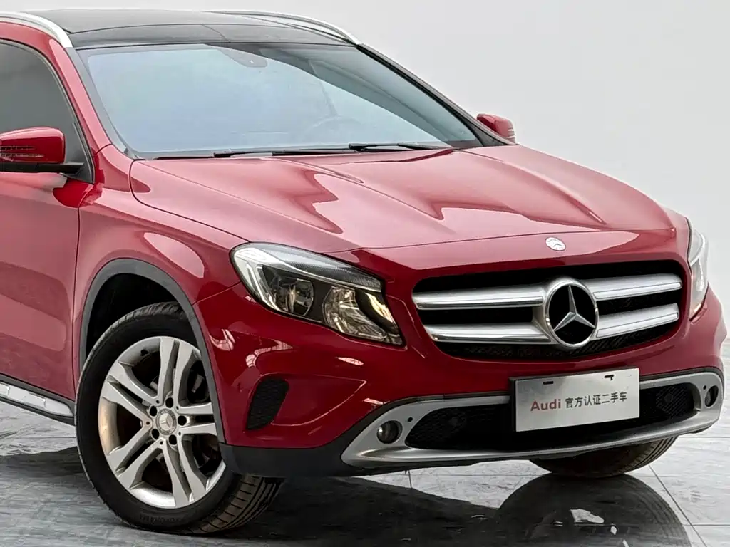 Mercedes-Benz GLA 2015