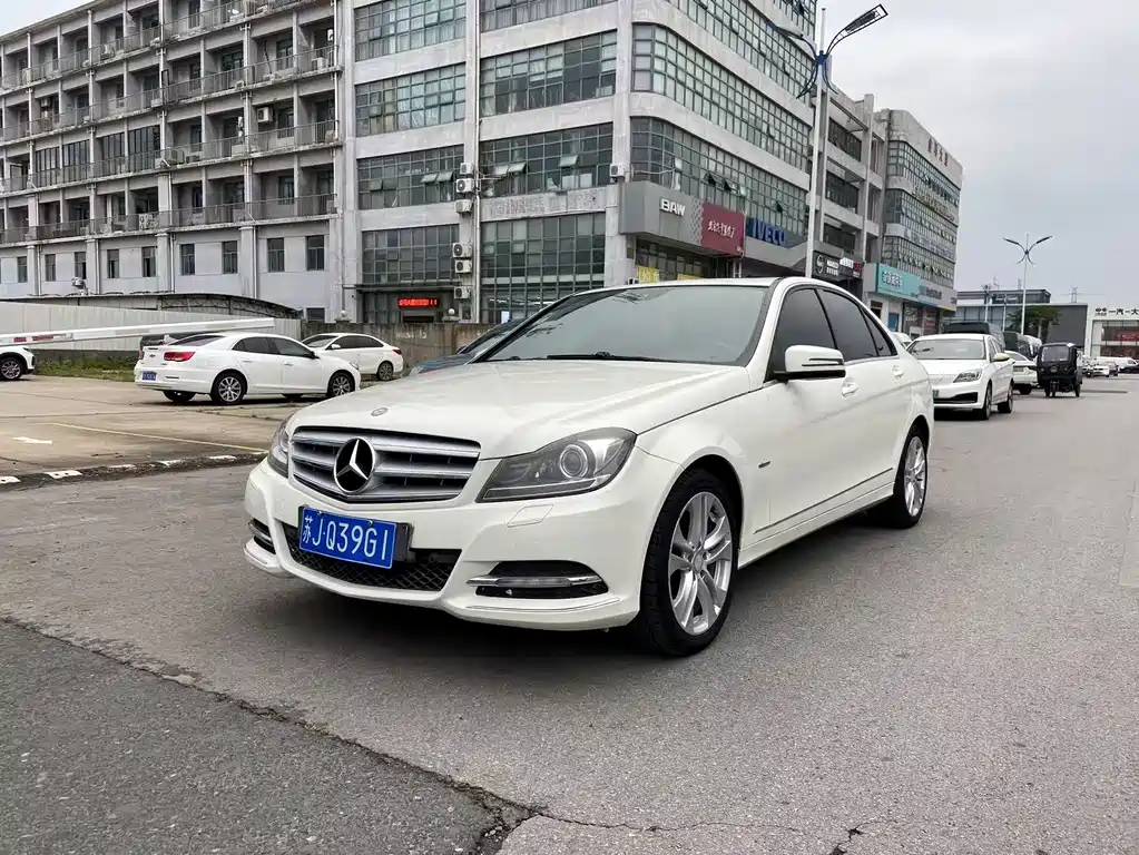 Mercedes-Benz C-Class 2012 — фото 1
