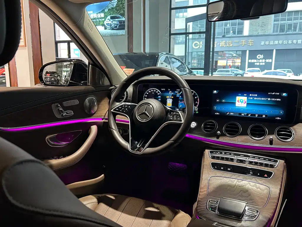 Mercedes-Benz E-Class 2023 — фото 24
